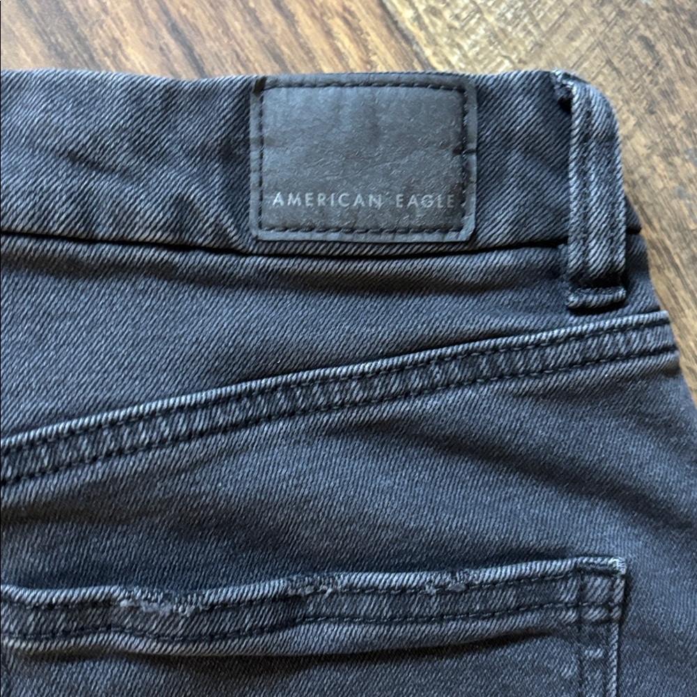 American Eagle Outfitters Charcoal Black Stretch Denim Jean Shorts Women’s Sz 6 - Picture 3 of 5